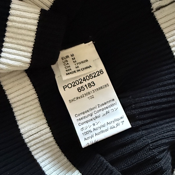 Brand New Women's Short Sleeve Ribbed Crop Sweater Top Black and White - Picture 3 of 3